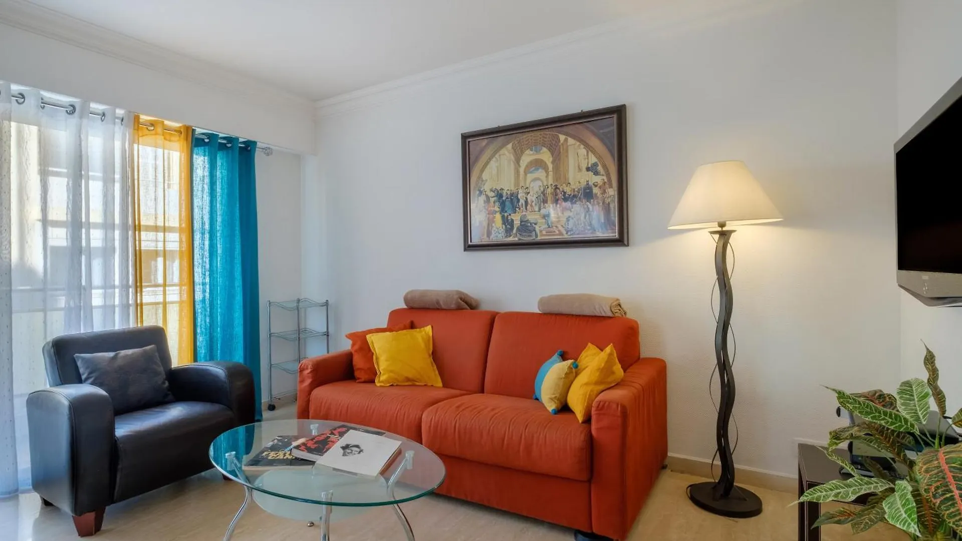 Le Nostalgique Apartment Cannes 0*,
